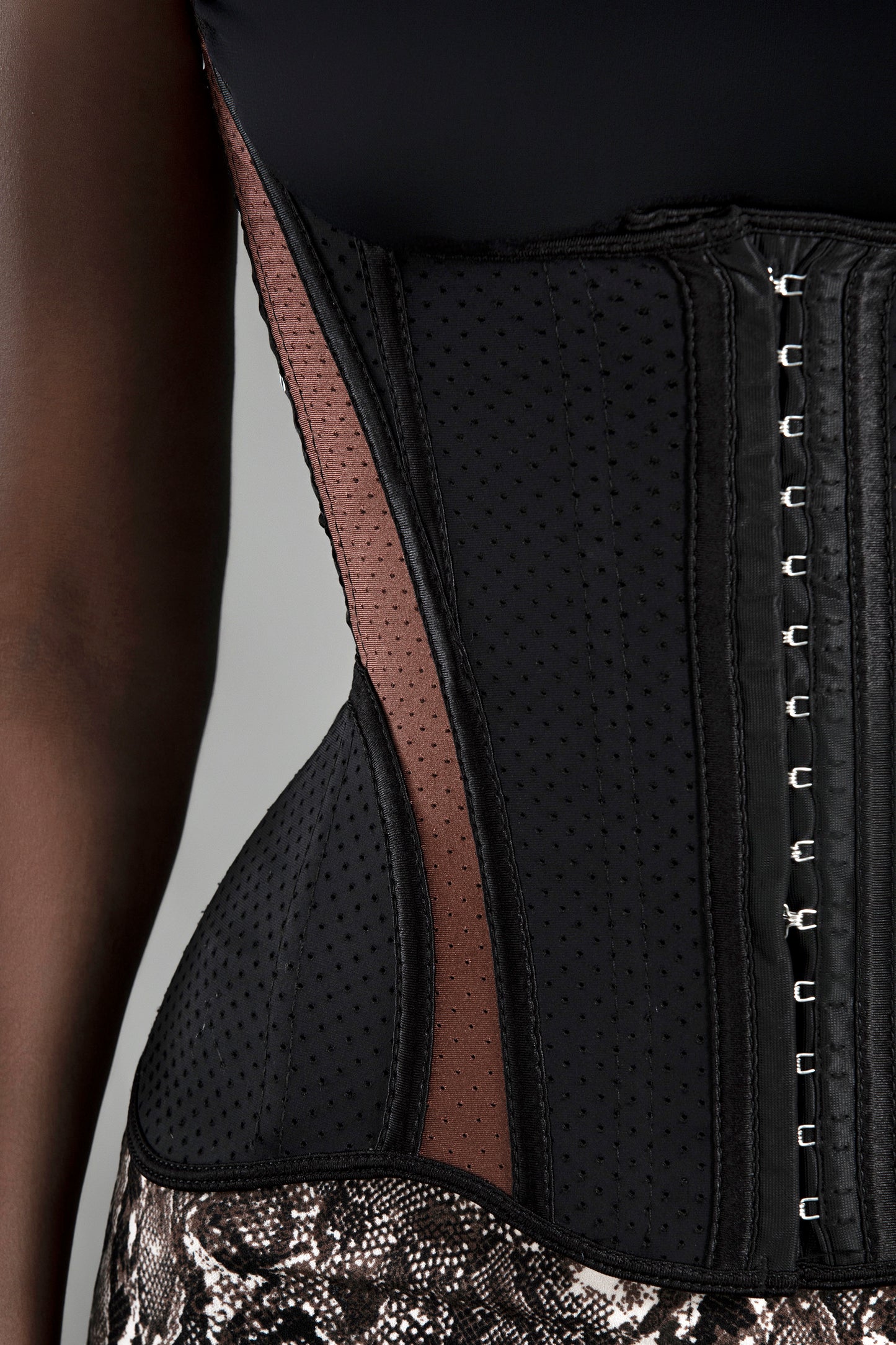 Sziqi 14 clips chocolate Strawberry latex fashion sports post-natal repair waist protection